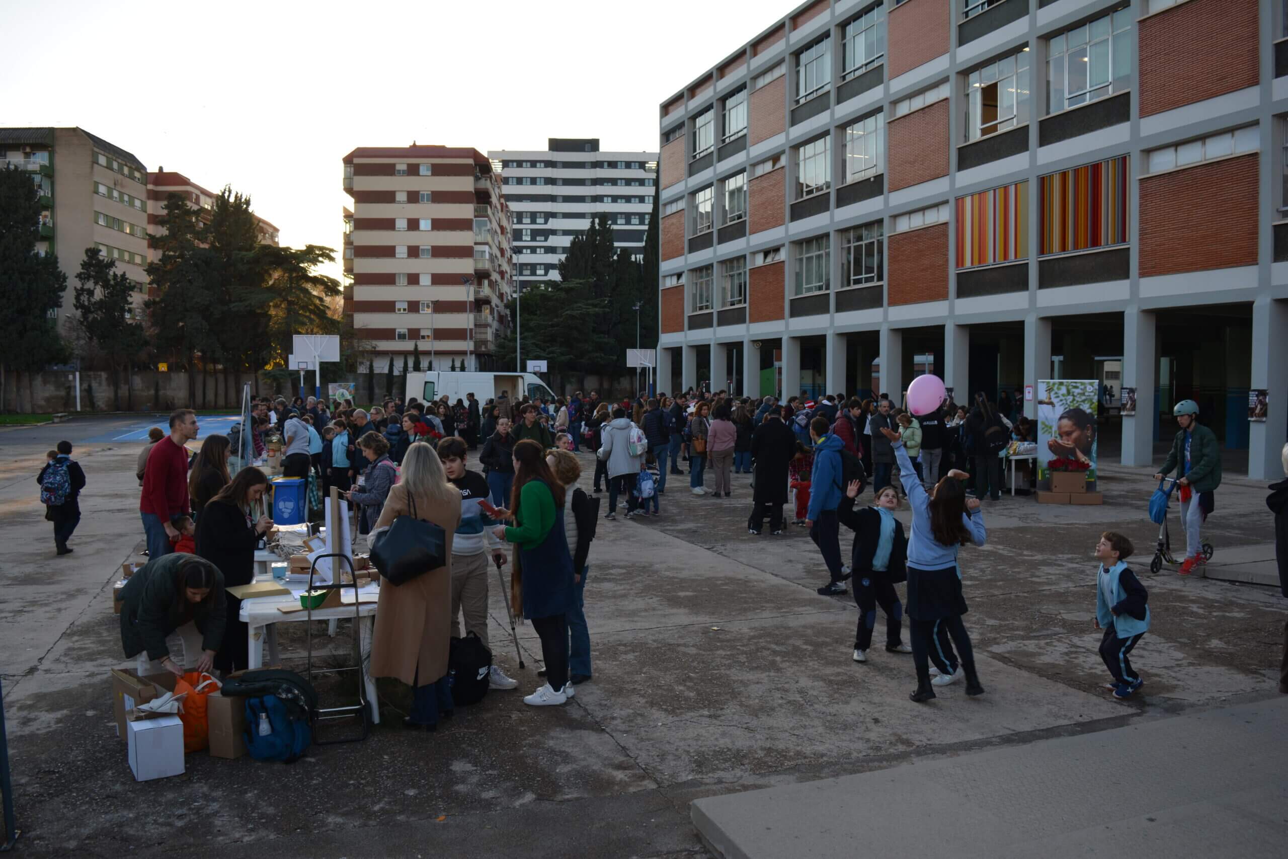Mercadillo Solidario