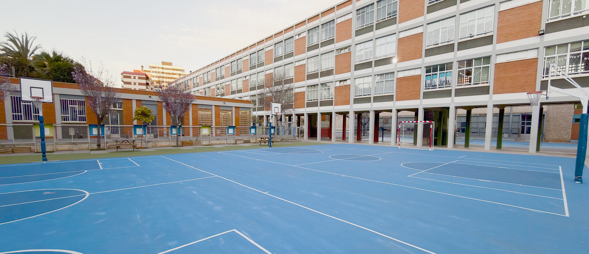 instalaciones escuelas header